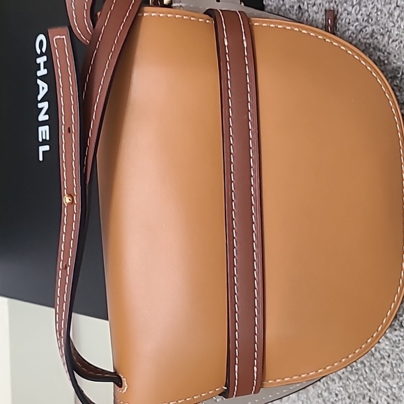 Sold - Picture 3 of 7